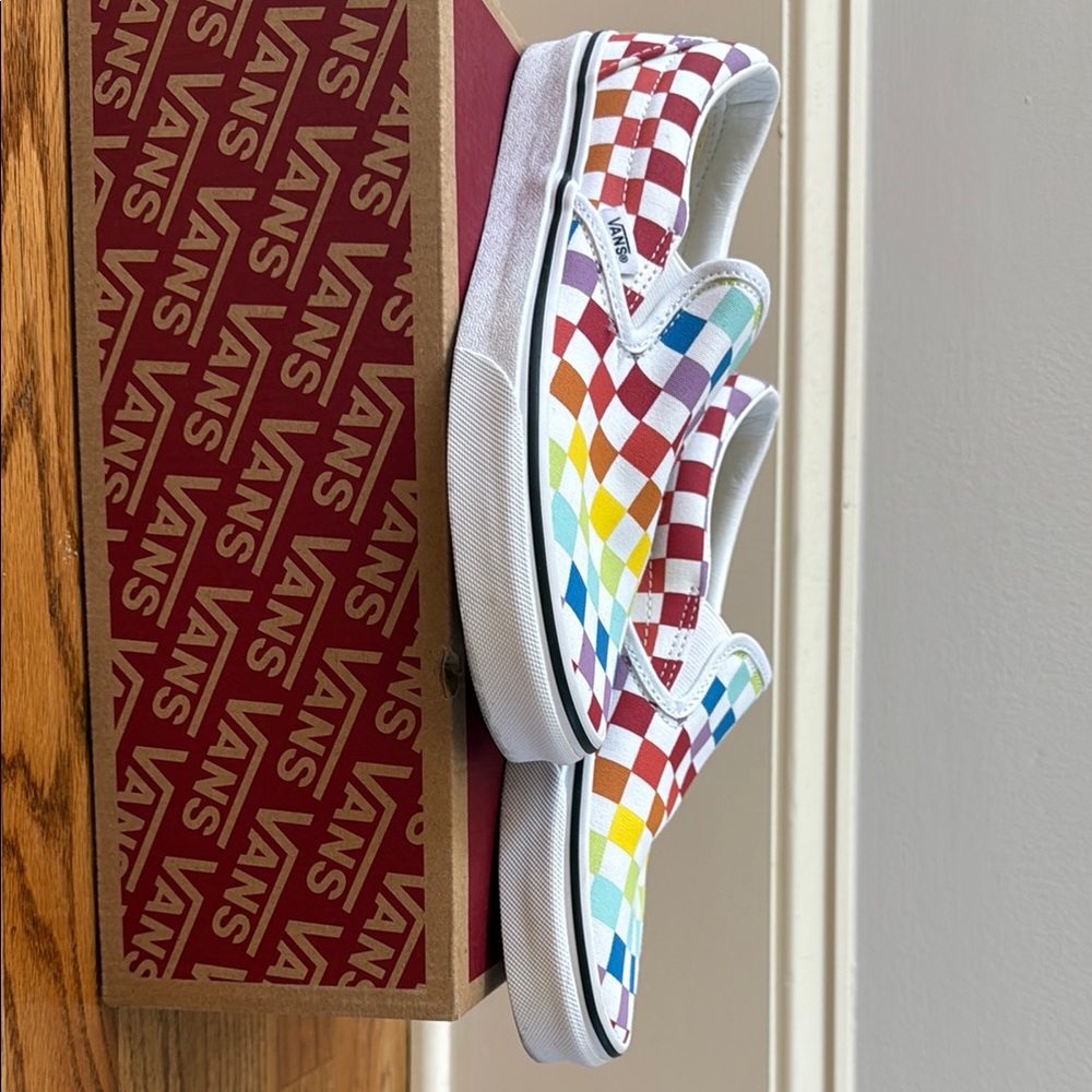 Vans womens Checkerboard Slip-On Shoes - Multicolor, Never worn